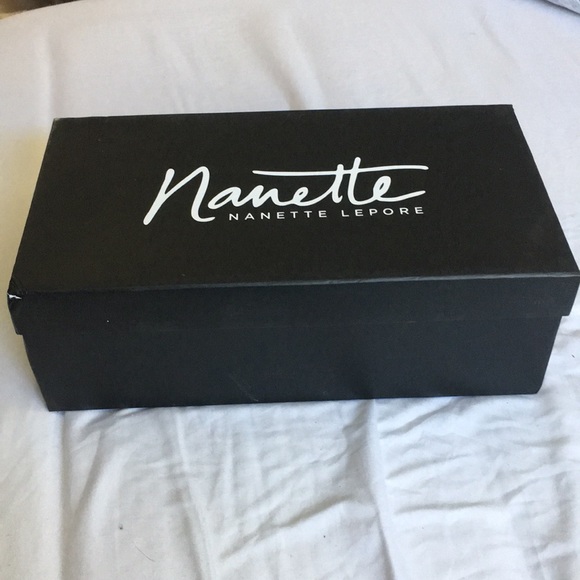 Nanette Lepore pump with sparkly embellishments - Picture 2 of 5